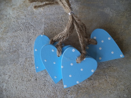 TYH-5: PACK OF 5 ; 5CM BLUE POLKADOT HEARTS