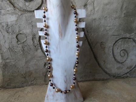 BAC15: NATURAL BEADS STRING