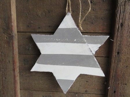 KU30-1: 30CM WHITE/GREY STAR