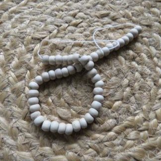 HB01-19:NATURAL BEADS