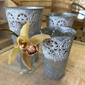 IC-TIN02: S/3 LACE TRIMED VASES